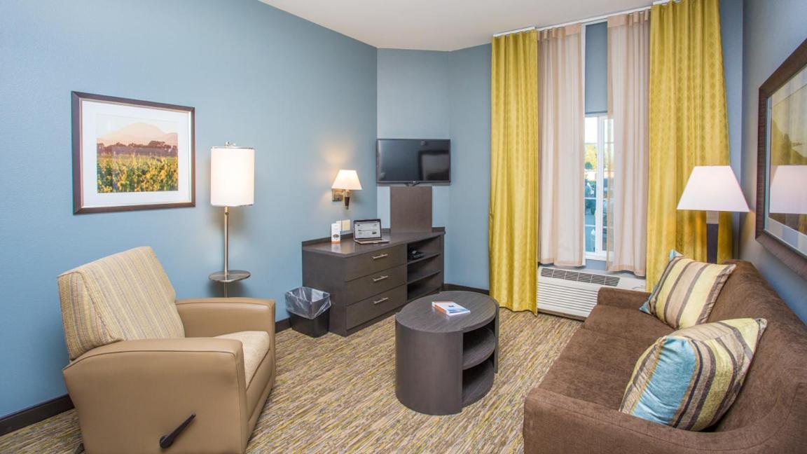Candlewood Suites Sidney By Ihg Екстериор снимка