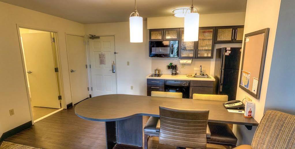 Candlewood Suites Sidney By Ihg Екстериор снимка